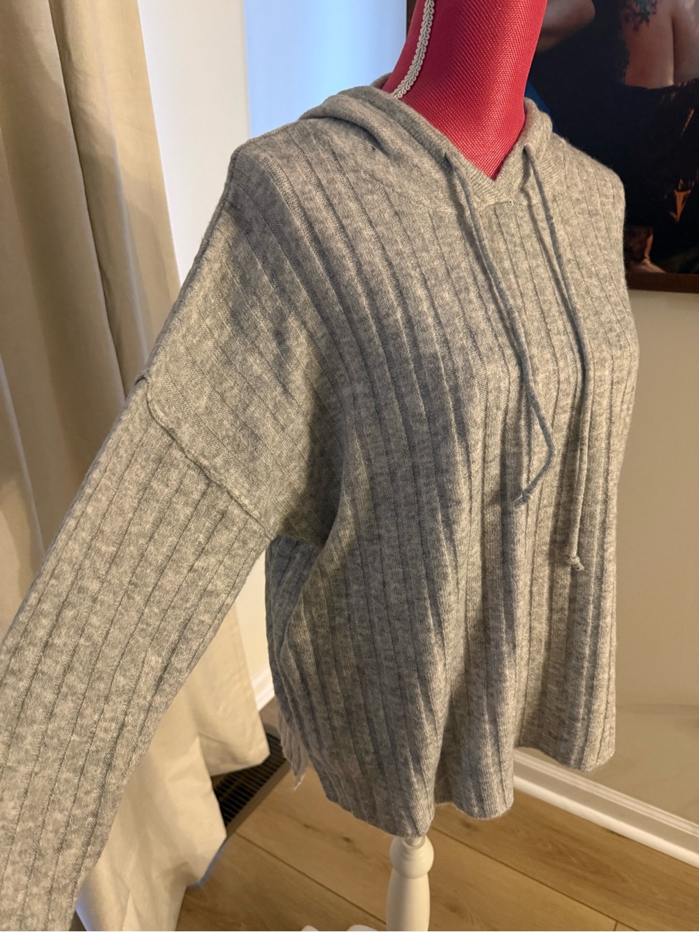 Sweet Romeo Gray Ribbed Hooded Pullover - Picture 4 of 5